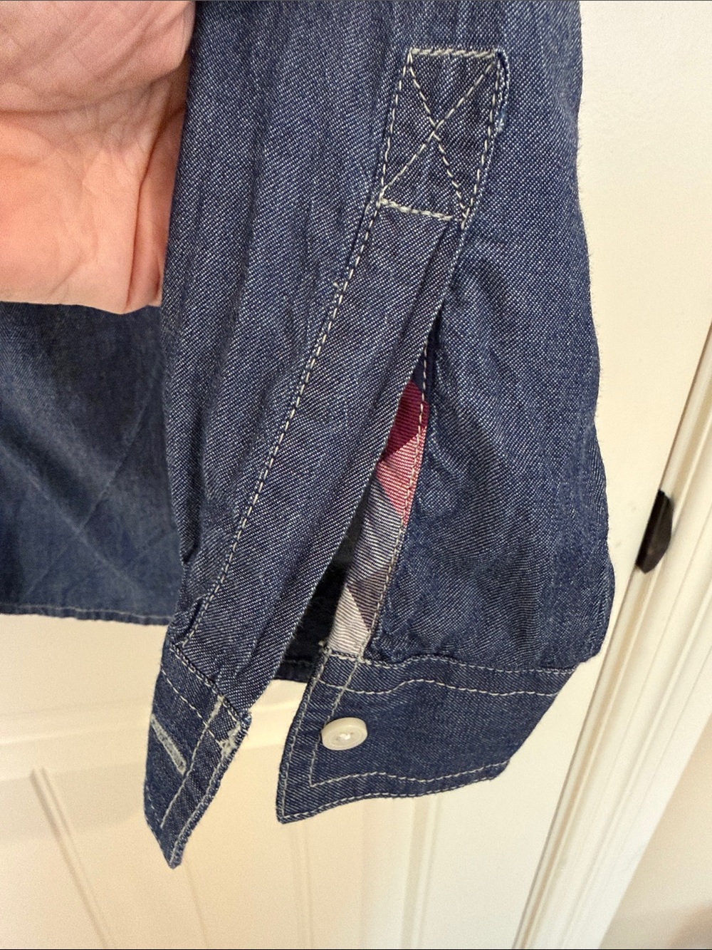 Denver Hayes Vintage Womens L Chambray Denim Shirt Roll Tab Snap Lightweight - Picture 5 of 13